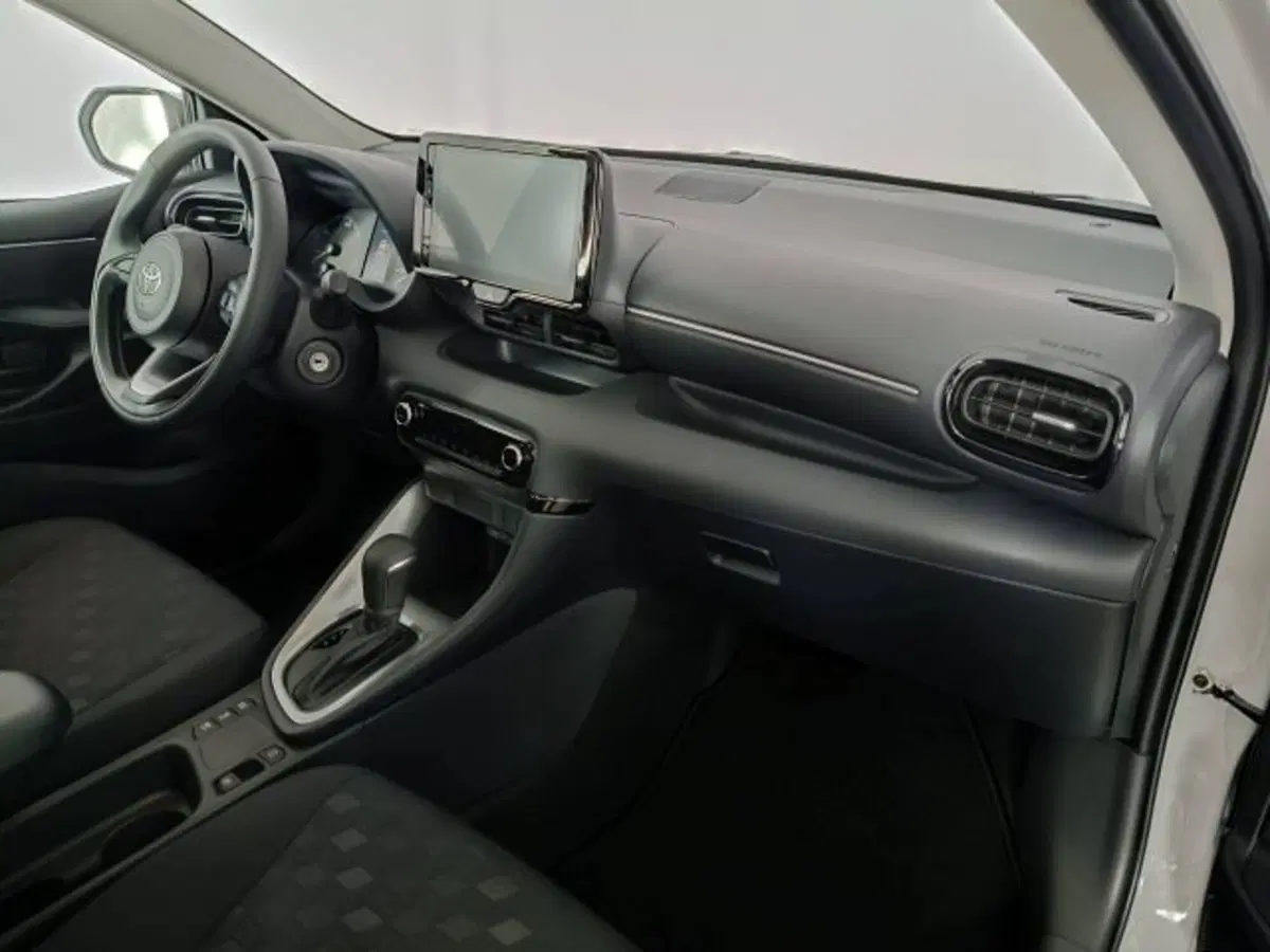 Toyota Yaris nuova a Teramo (10)