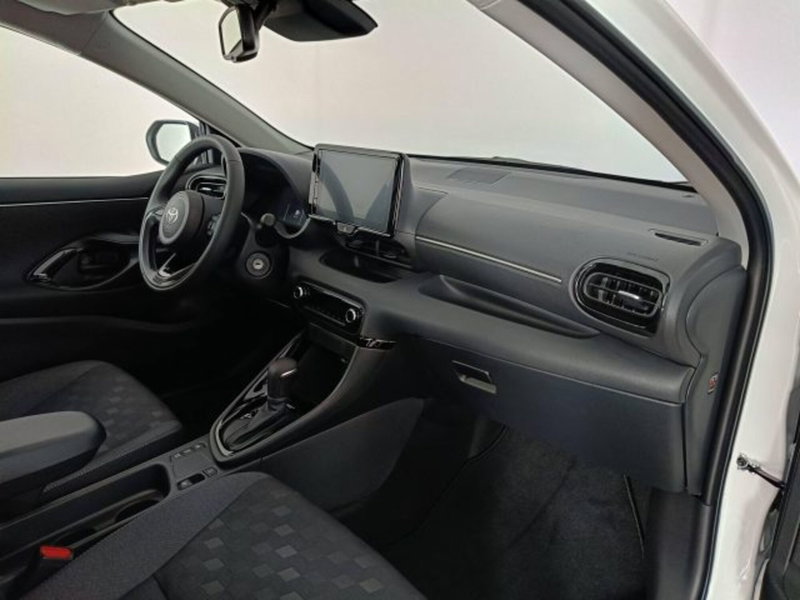 Toyota Yaris nuova a Teramo (10)