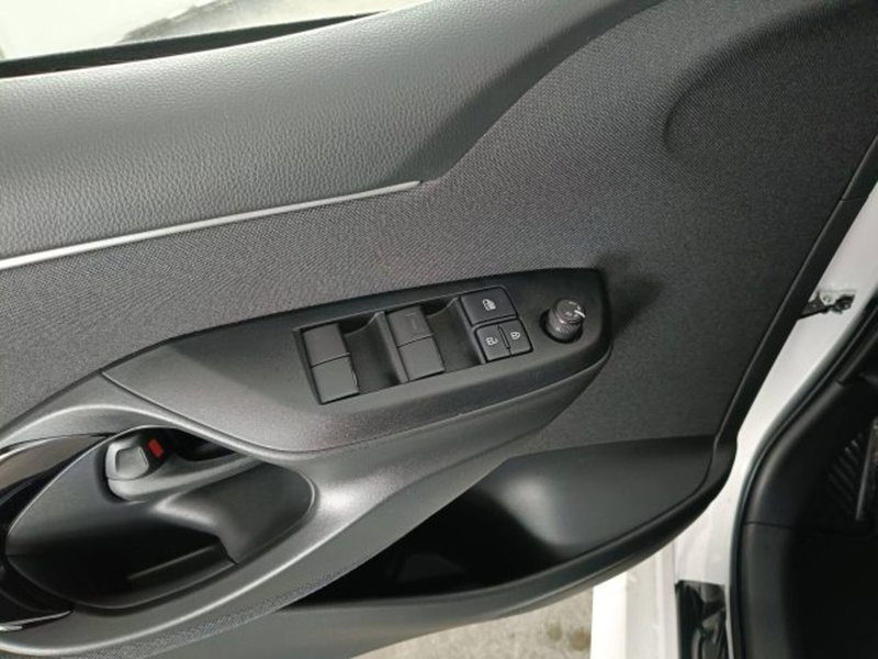 Toyota Yaris nuova a Teramo (16)