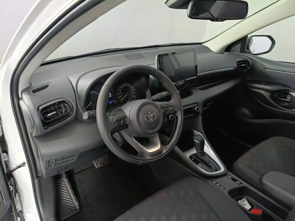 Toyota Yaris nuova a Teramo (7)