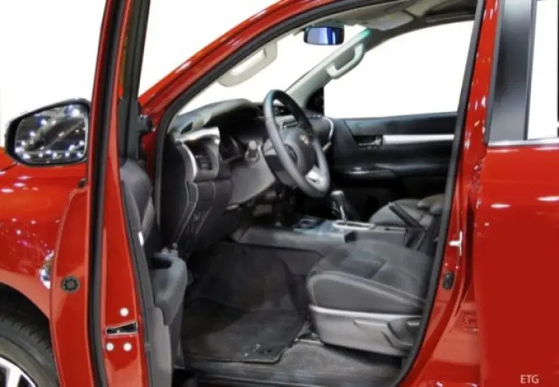 Toyota Hilux nuova a Teramo (8)