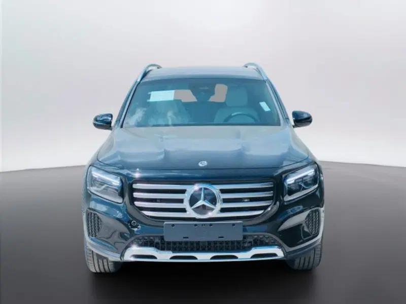 Mercedes-Benz GLB nuova a Teramo (2)