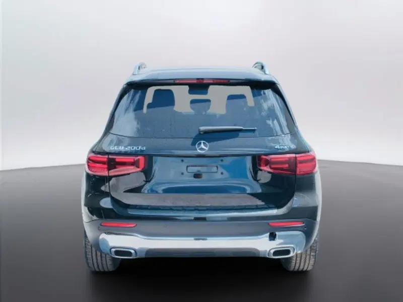 Mercedes-Benz GLB nuova a Teramo (4)