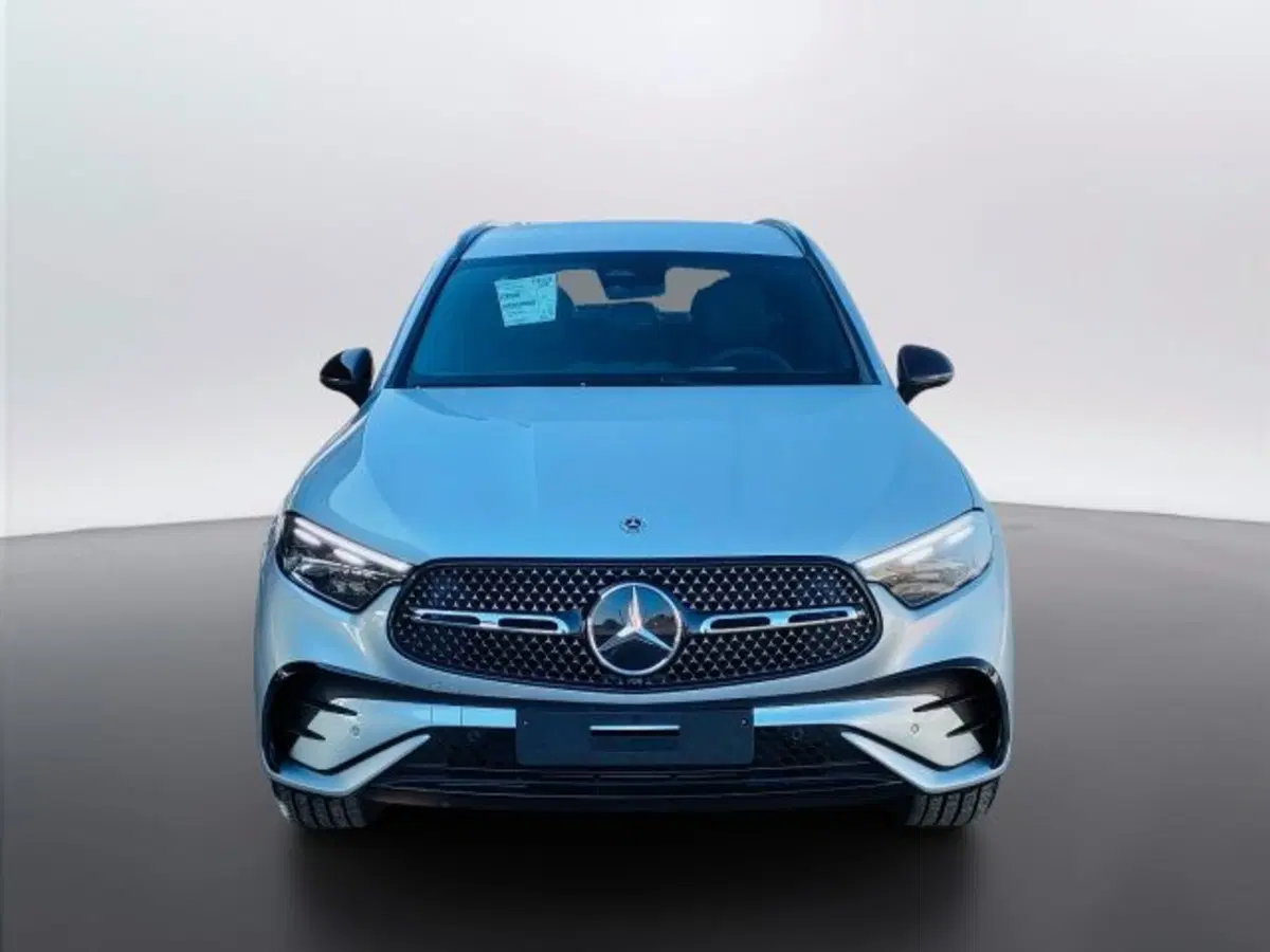 Mercedes-Benz GLC SUV nuova a Teramo (2)