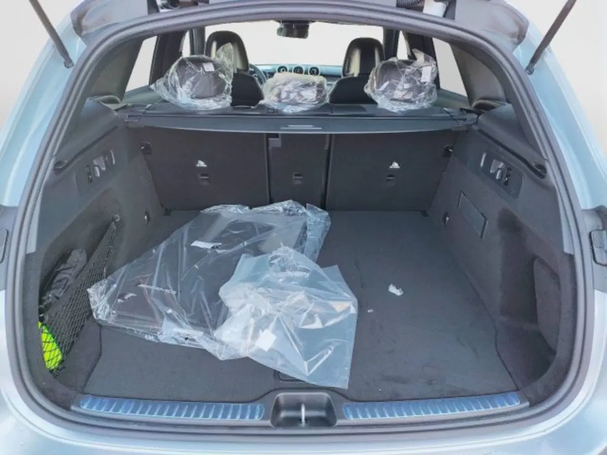 Mercedes-Benz GLC SUV nuova a Teramo (5)