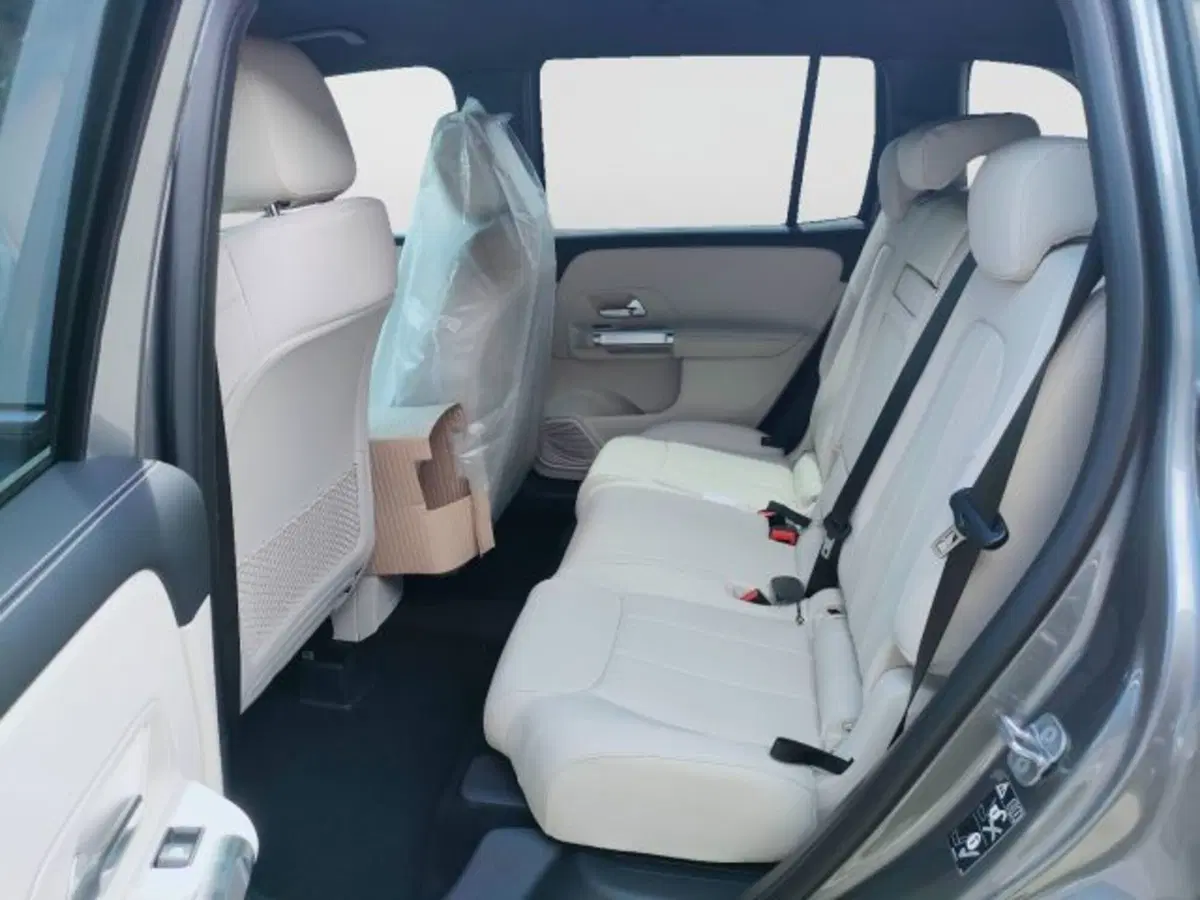 Mercedes-Benz GLB nuova a Teramo (6)