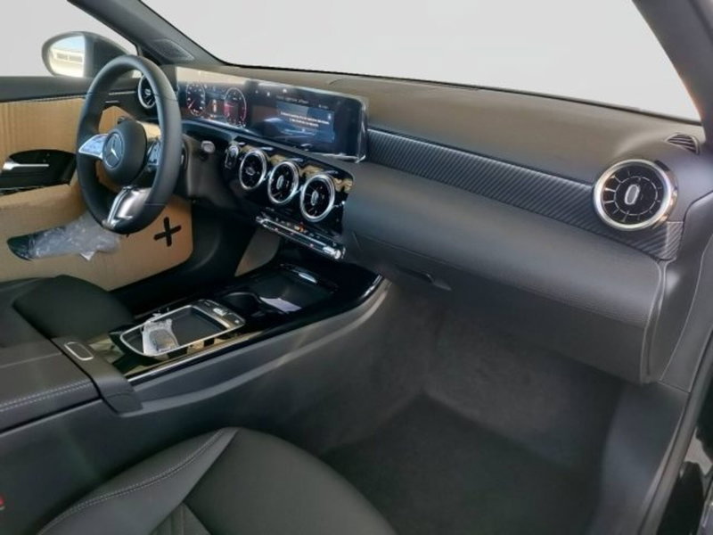 Mercedes-Benz Classe A nuova a Teramo (9)