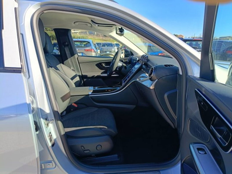 Mercedes-Benz GLC SUV nuova a Teramo (11)