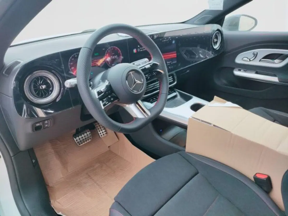 Mercedes-Benz CLA EQ nuova a Teramo (10)