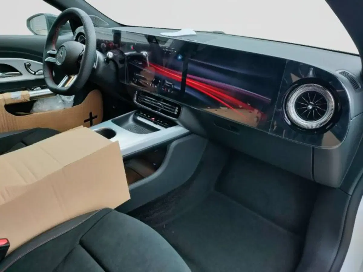 Mercedes-Benz CLA EQ nuova a Teramo (13)