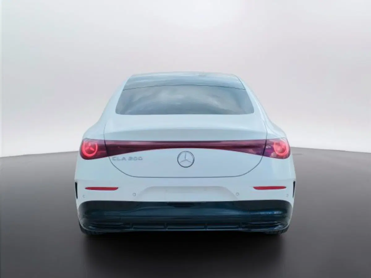 Mercedes-Benz CLA EQ nuova a Teramo (4)
