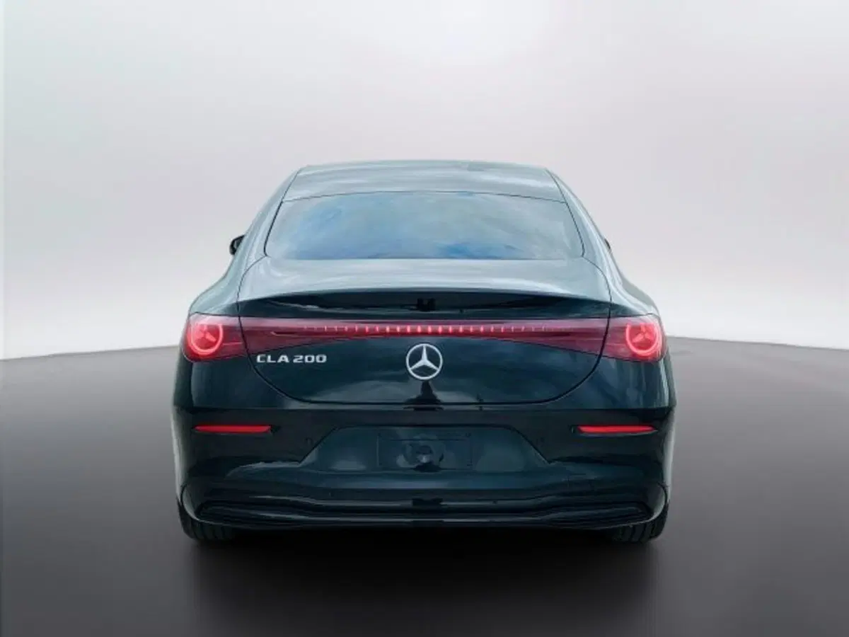 Mercedes-Benz CLA EQ nuova a Teramo (4)