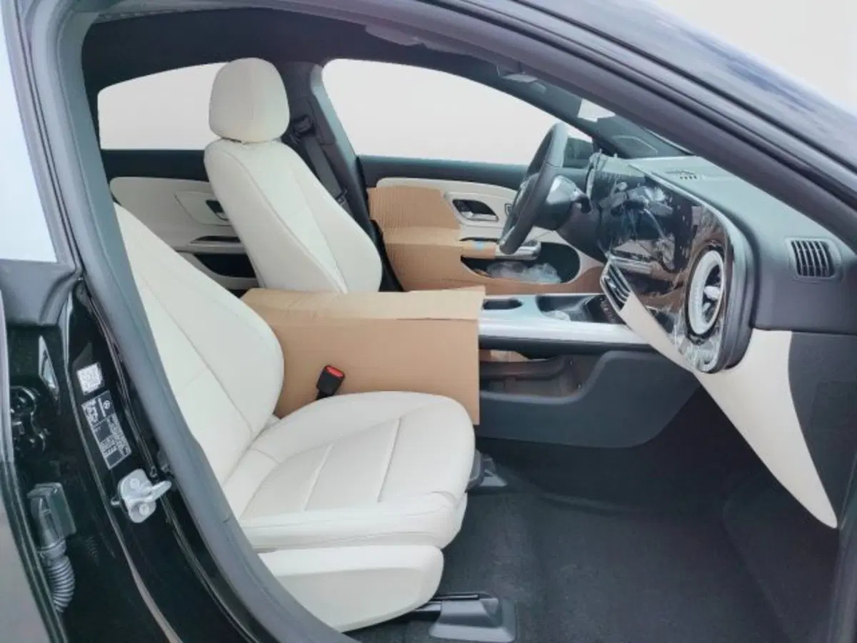 Mercedes-Benz CLA EQ nuova a Teramo (7)