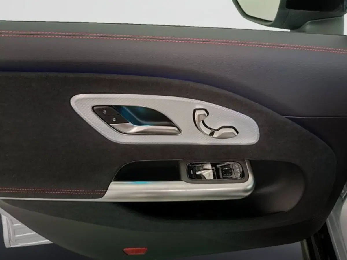Mercedes-Benz CLA EQ nuova a Teramo (15)