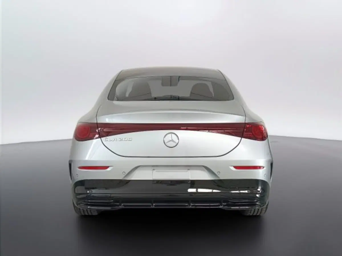 Mercedes-Benz CLA EQ nuova a Teramo (5)