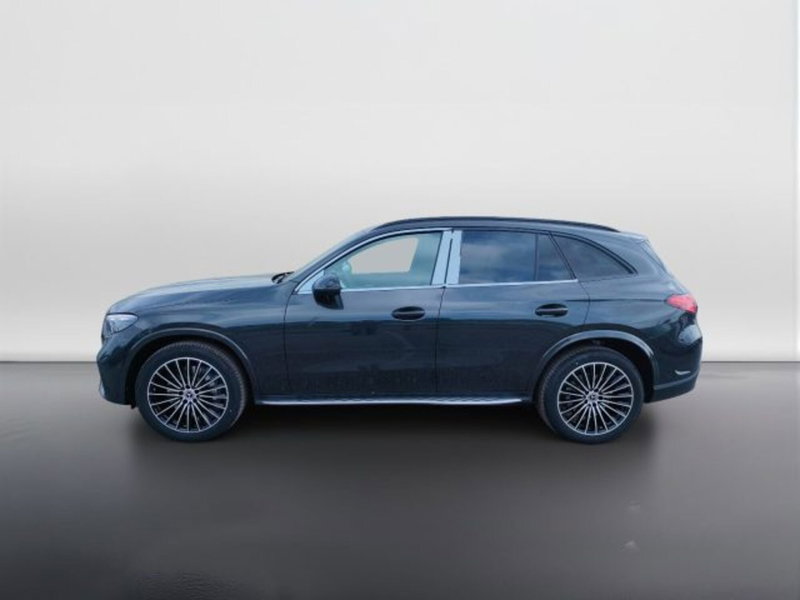 Mercedes-Benz GLC SUV nuova a Teramo (3)