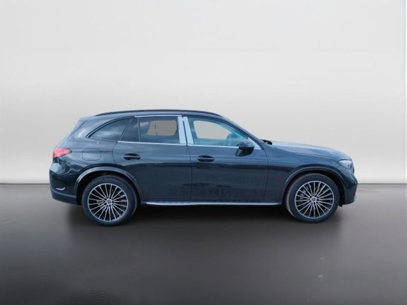 Mercedes-Benz GLC SUV nuova a Teramo (7)