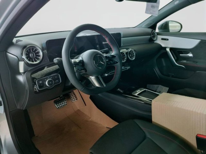 Mercedes-Benz Classe A nuova a Teramo (7)