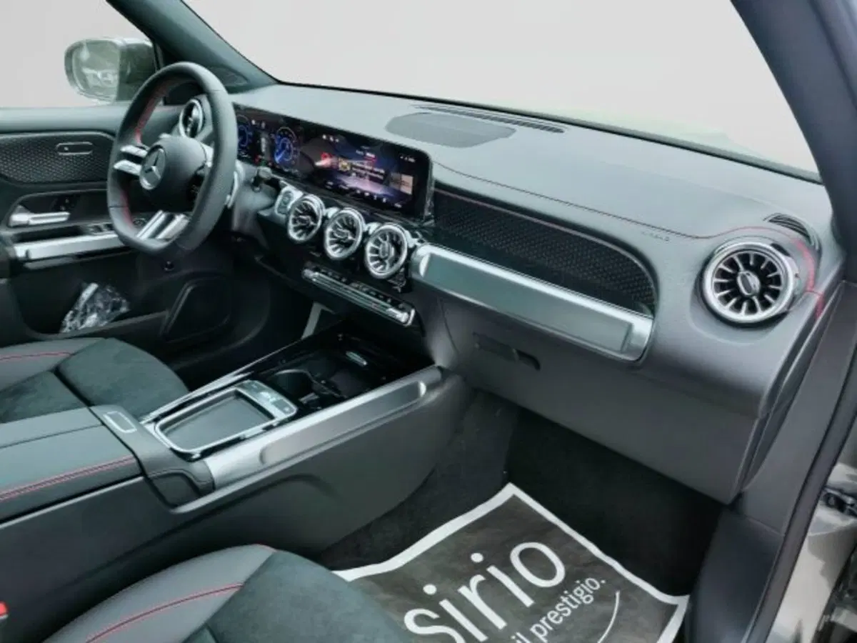 Mercedes-Benz EQB nuova a Teramo (12)