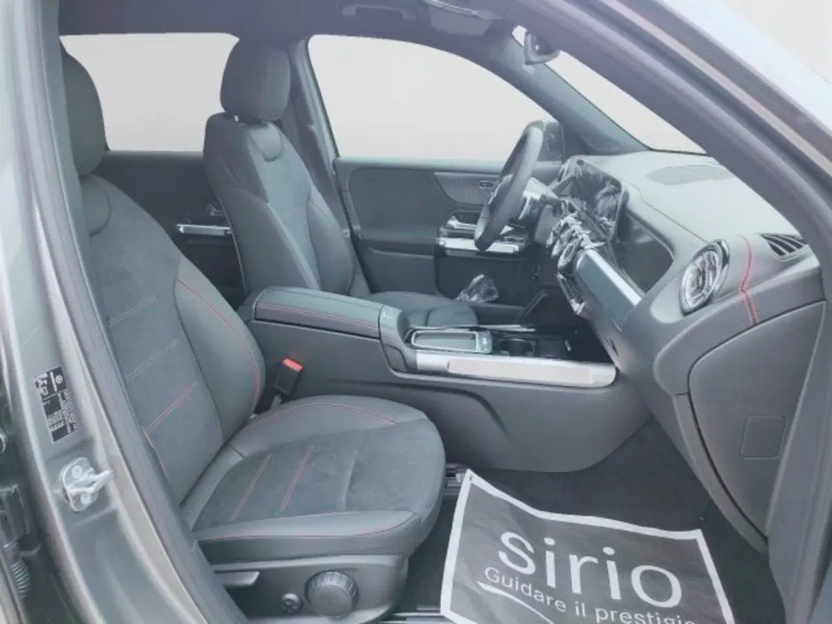 Mercedes-Benz EQB nuova a Teramo (13)