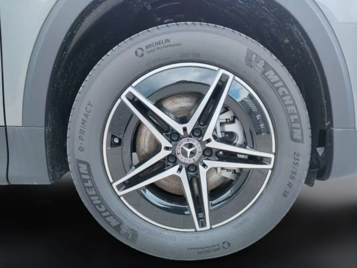 Mercedes-Benz EQB nuova a Teramo (8)