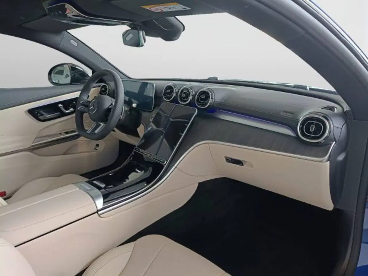 Mercedes-Benz CLE Coupé nuova a Teramo (9)