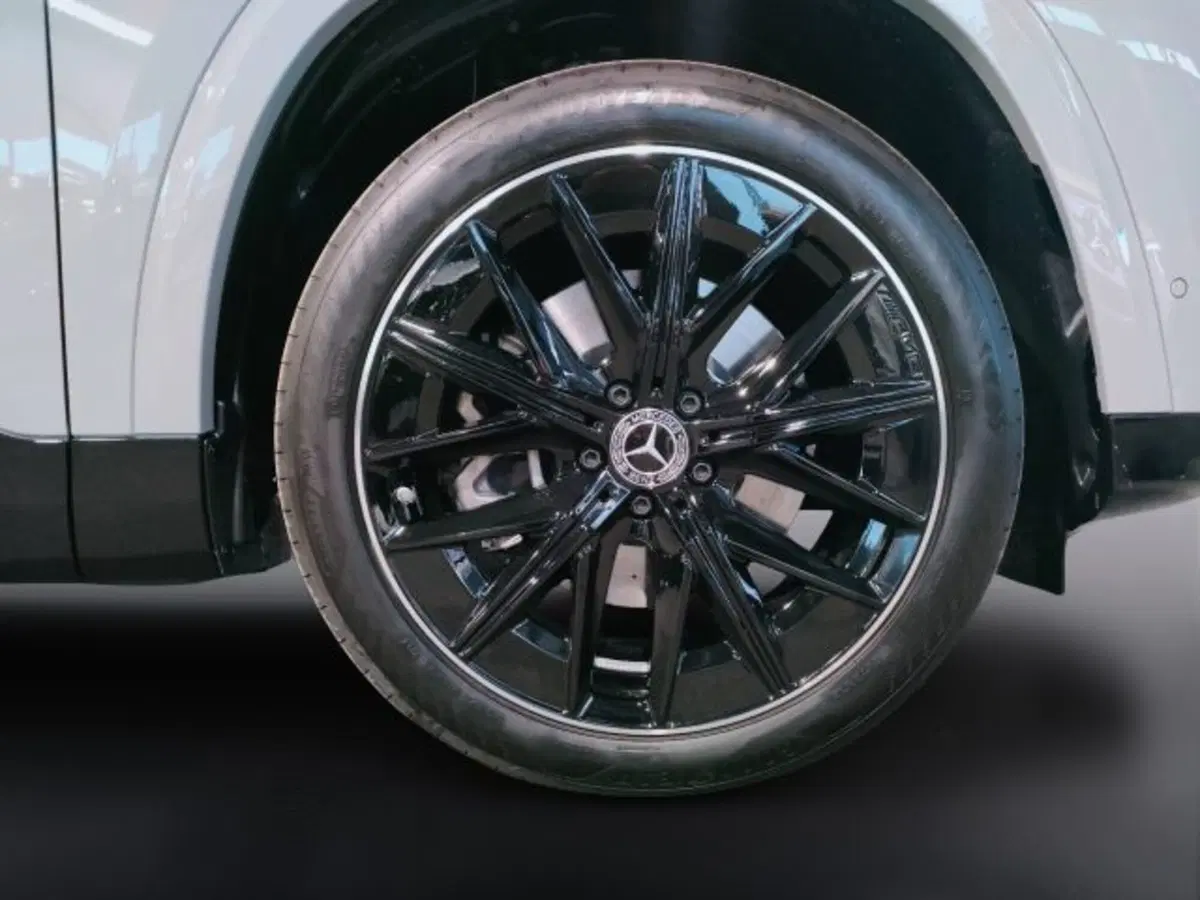 Mercedes-Benz GLB EQ nuova a Teramo (6)