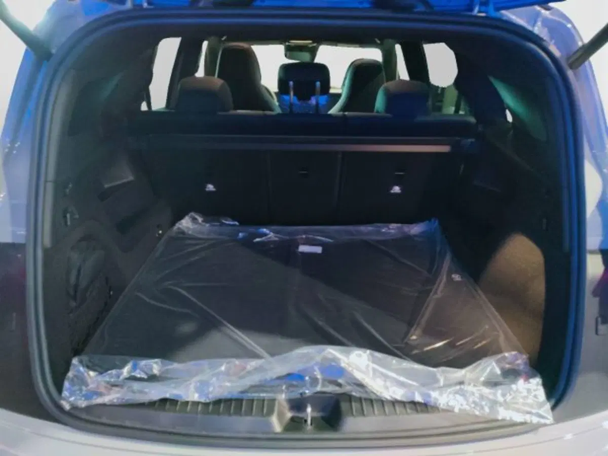 Mercedes-Benz GLB EQ nuova a Teramo (8)