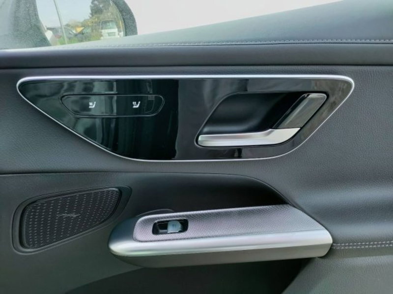 Mercedes-Benz GLC SUV nuova a Teramo (12)