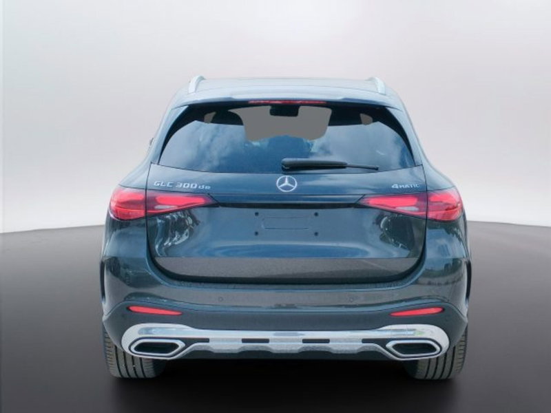 Mercedes-Benz GLC SUV nuova a Teramo (4)