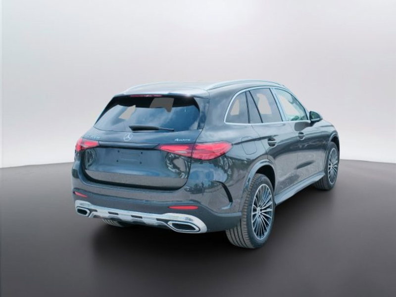 Mercedes-Benz GLC SUV nuova a Teramo (6)