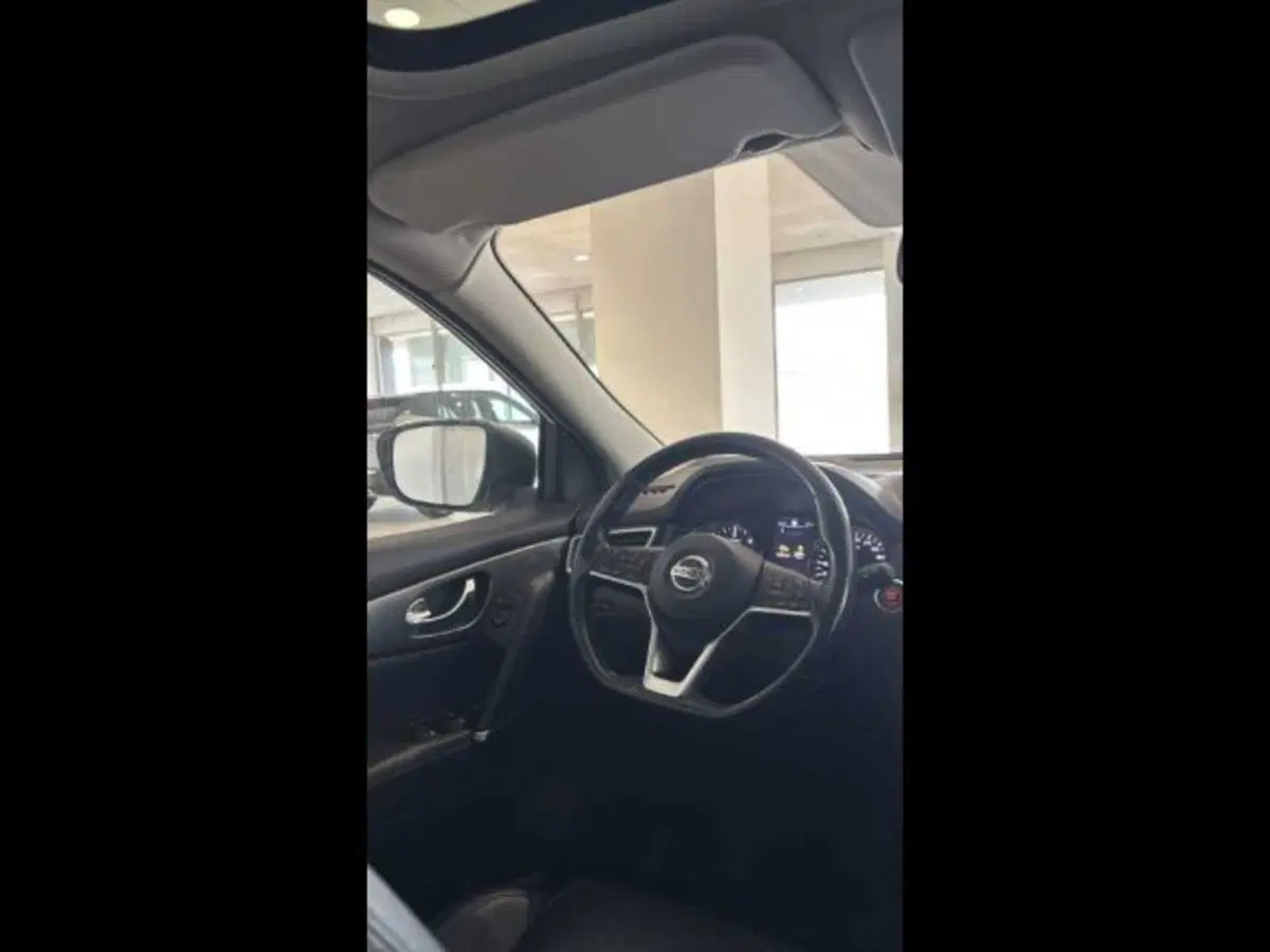 Nissan Qashqai usata a Caltanissetta (9)