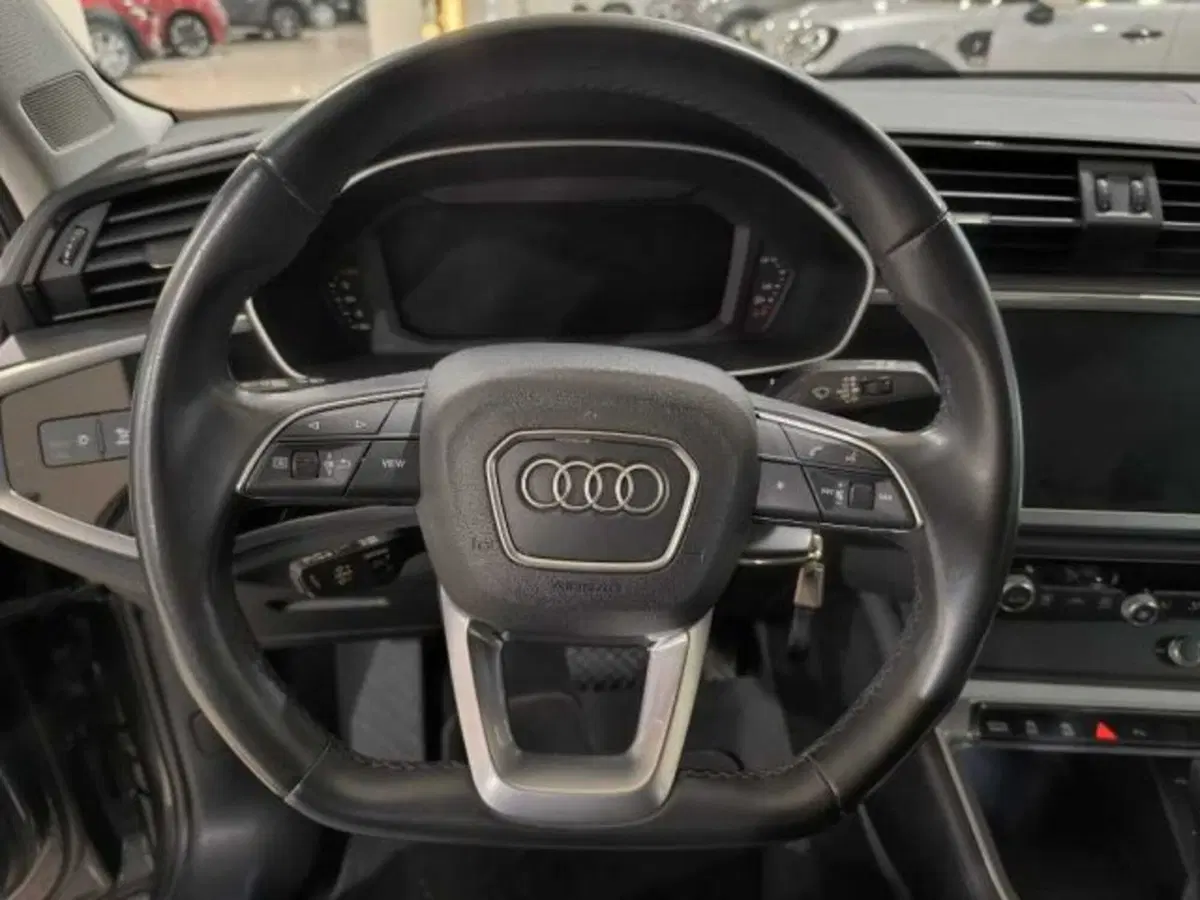 Audi Q3 Sportback usata a Caltanissetta (15)