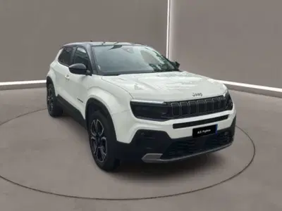 Jeep Avenger 1.2 turbo Summit fwd 100cv del 2024 usata a Caltanissetta