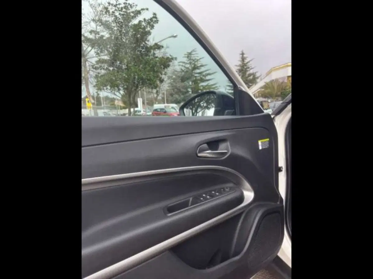 Jeep Avenger usata a Caltanissetta (16)