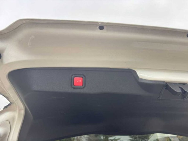 Jeep Avenger usata a Caltanissetta (18)