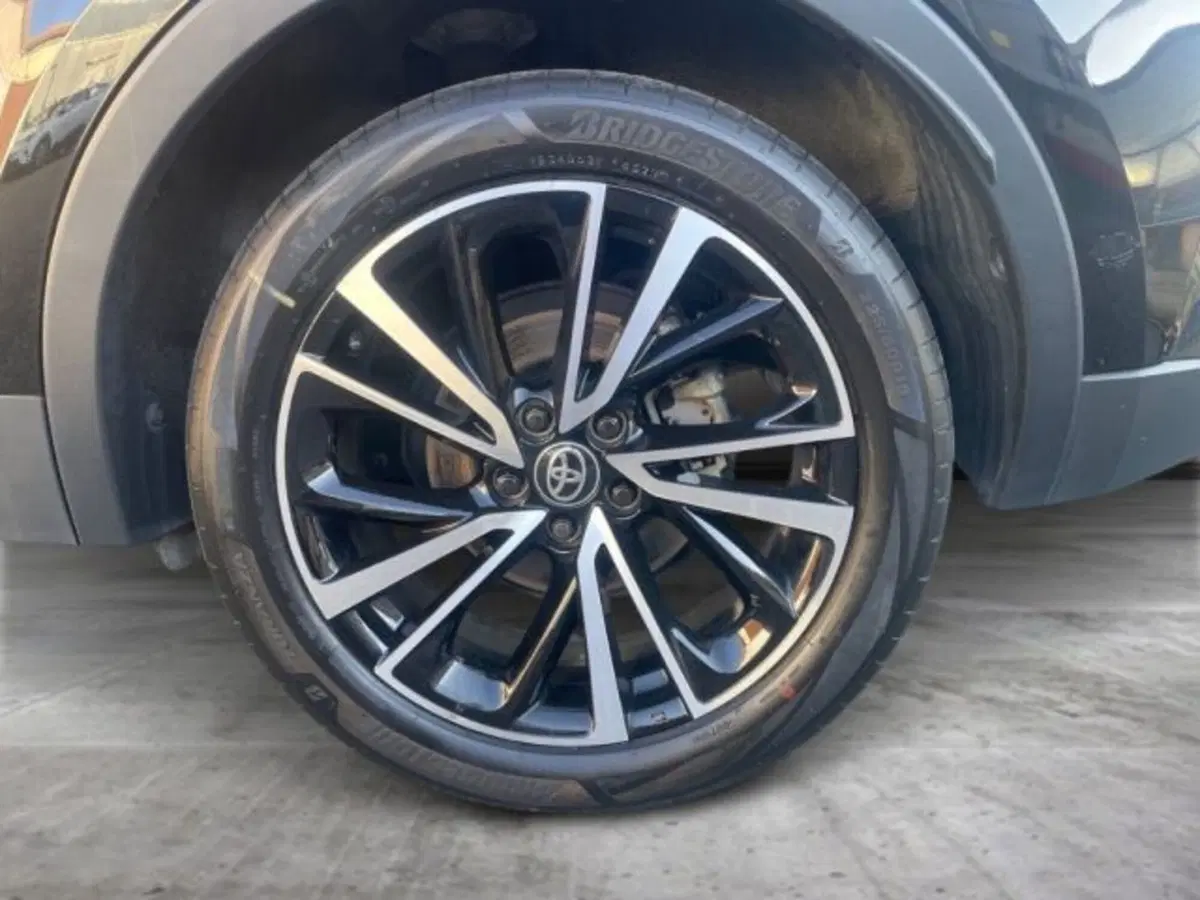Toyota Toyota C-HR usata a Vercelli (14)