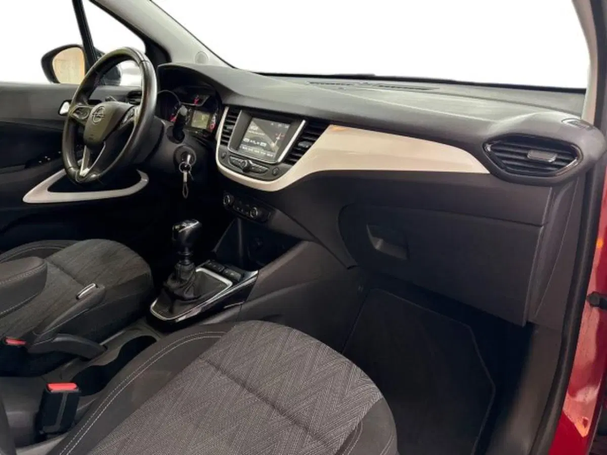 Opel Crossland X usata a Catania (9)