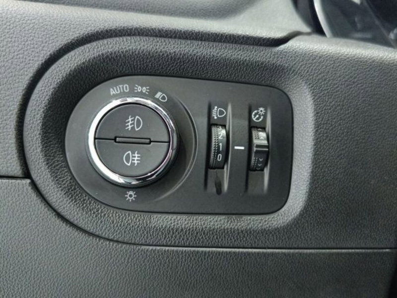 Opel Grandland X usata a Catania (19)