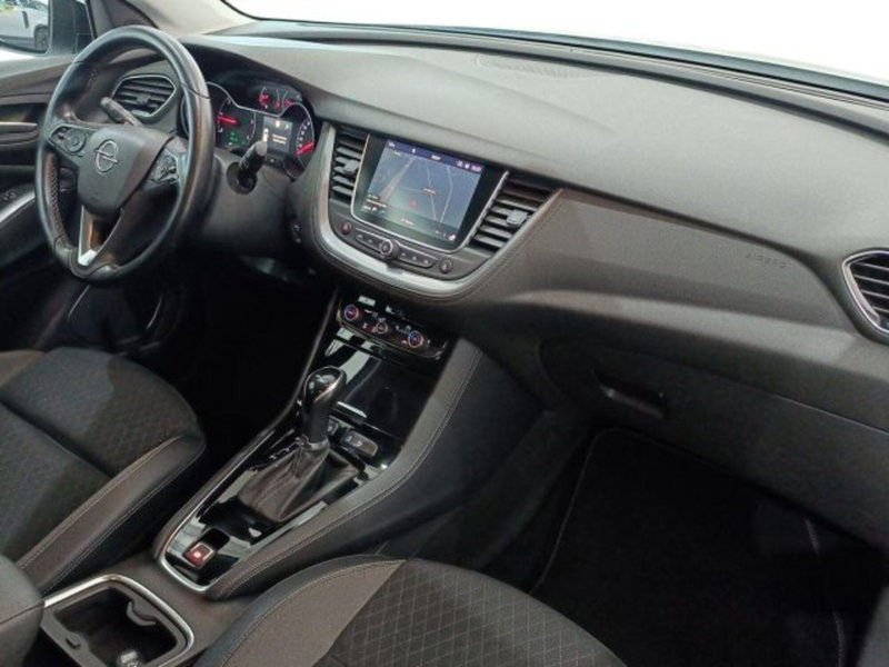 Opel Grandland X usata a Catania (9)