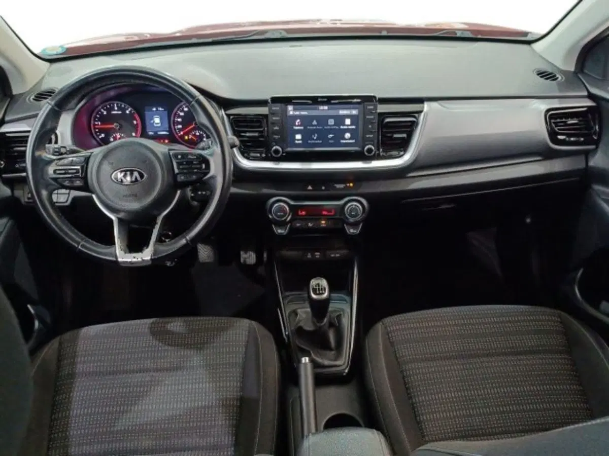 Kia Stonic usata a Catania (7)