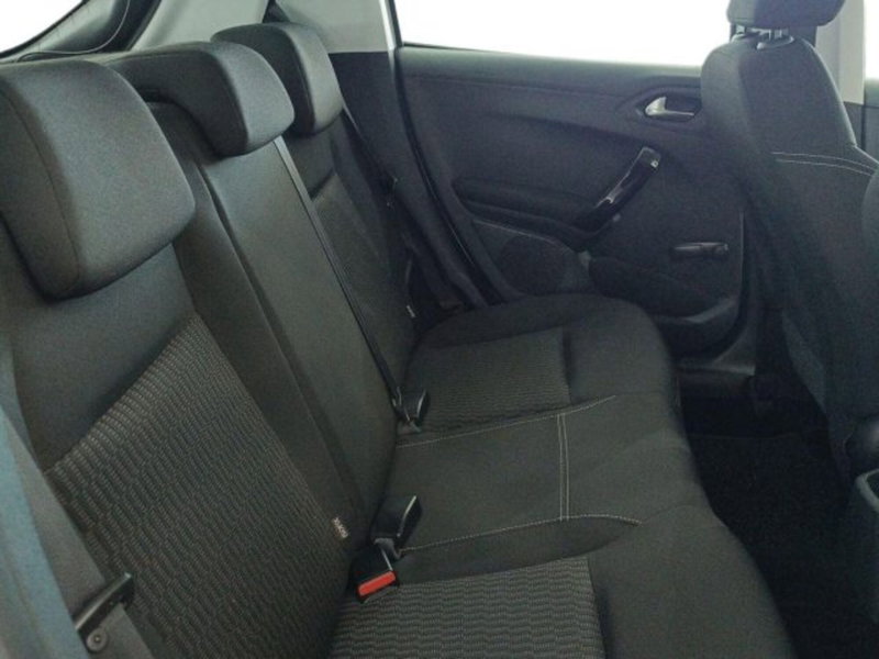 Peugeot 208 usata a Catania (11)