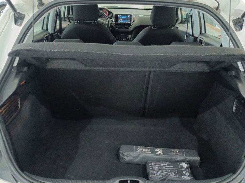 Peugeot 208 usata a Catania (12)