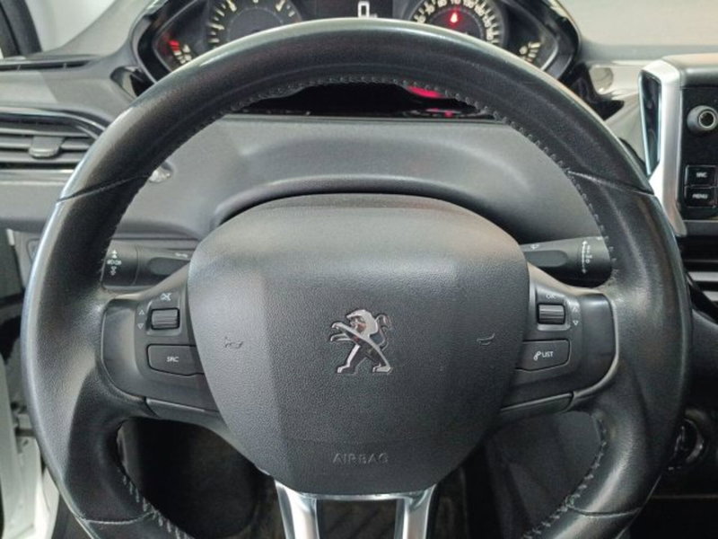 Peugeot 208 usata a Catania (18)