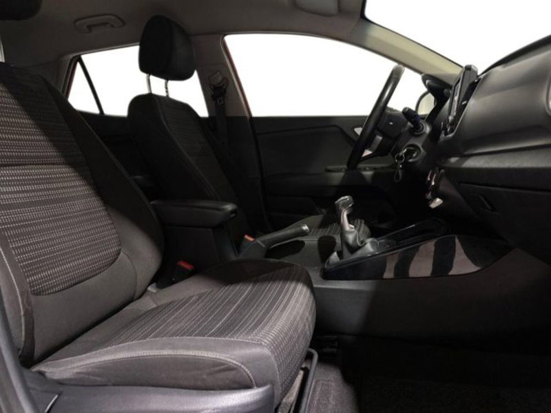 Kia Stonic usata a Catania (10)