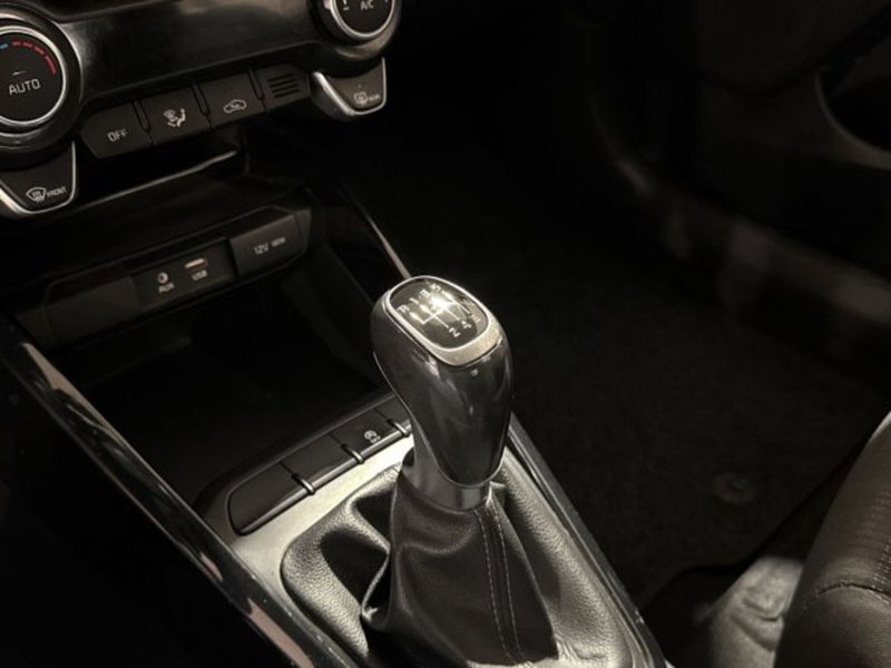 Kia Stonic usata a Catania (8)