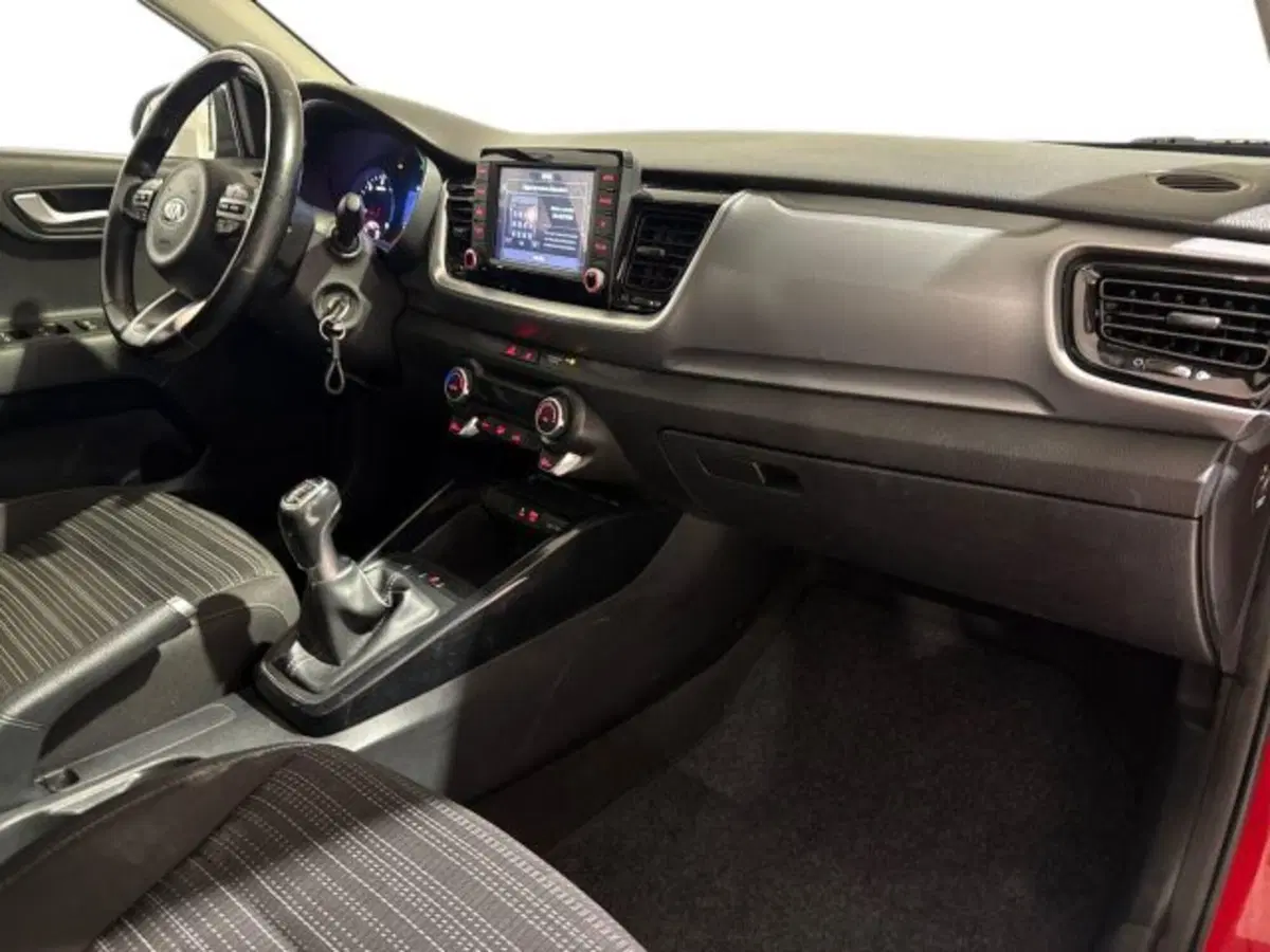 Kia Stonic usata a Catania (9)