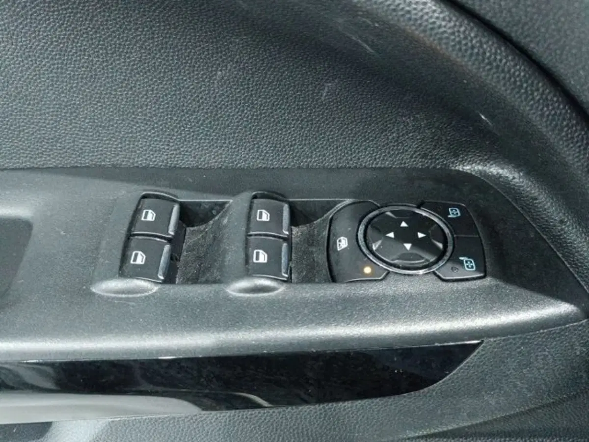 Ford EcoSport usata a Catania (20)
