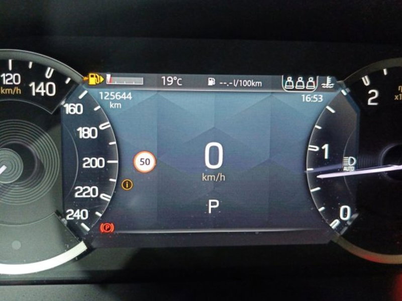 Land Rover Defender usata a Catania (15)