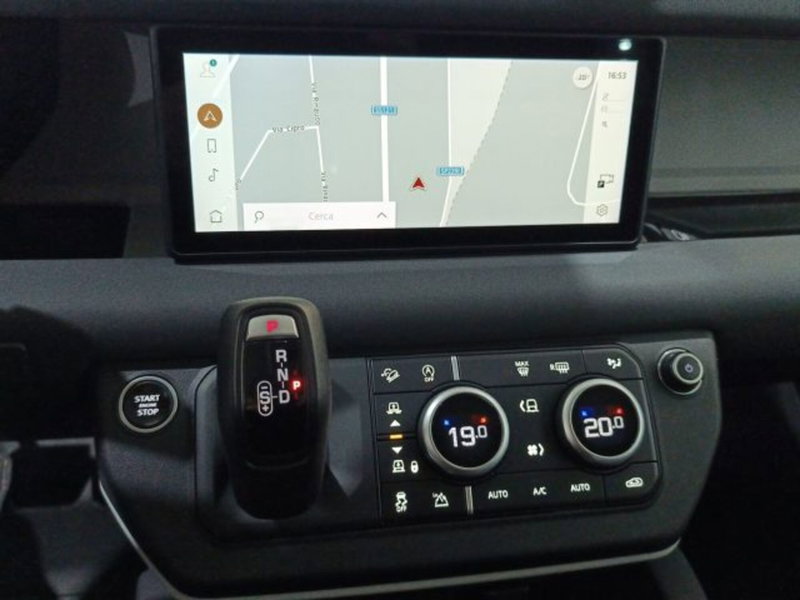 Land Rover Defender usata a Catania (16)